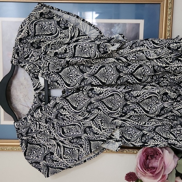 Anthropology Romper Size 4 Bohemian Lounge Paisley Fall Ruffle Sleeve - Picture 11 of 15